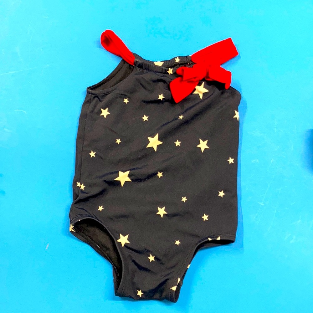 One-piece Girls Swimsuit Size 12-18m
